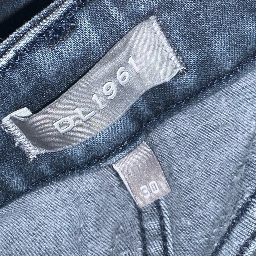 DL1961 High Rise Instasculpt skinny Leg Jeans Size 30 dark wash - Picture 4 of 10